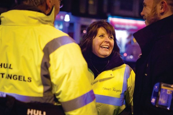 volunteers-street-angels
